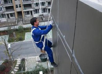 昆明蜘蛛人专业承接高空外墙各种水管安装维修更换专业外墙防水飘窗防水屋面防水