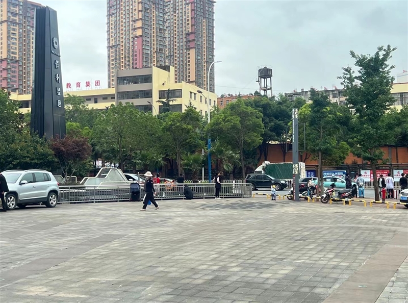 保利星街区商业核心区域