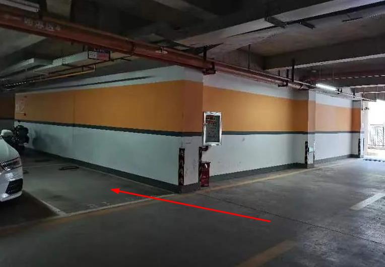 安宁市碧桂园小区云堤苑地下车位低价出售