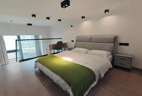 大学城高人气 LOFT 民宿酒店整体转让